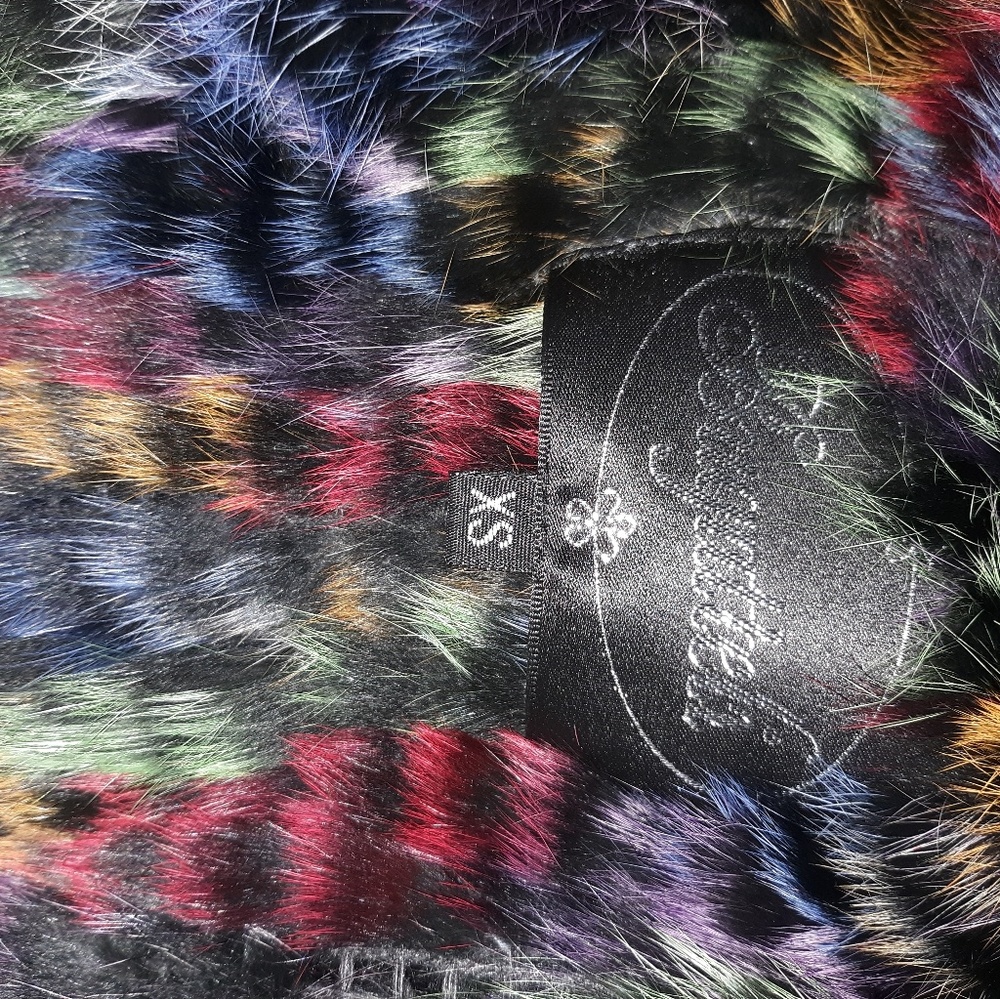 Multi Colored Knit Rabbit Fur Vest - Picture 8 of 8